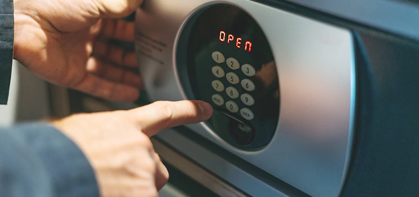Cash Safe Openers in Fruitridge Pocket, California