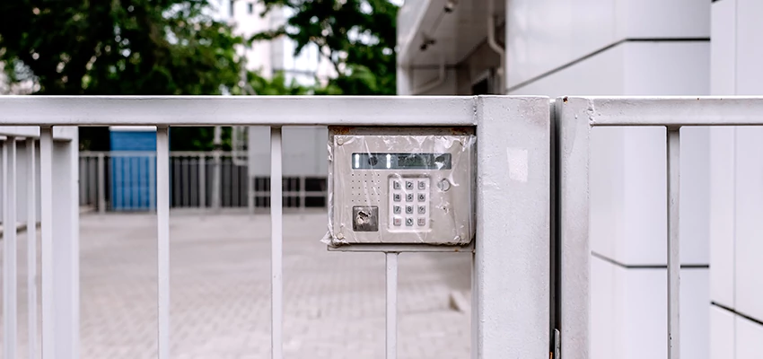 Gate Locks For Metal Gates in Fruitridge Pocket, California