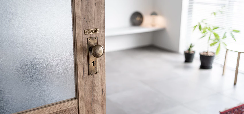 Deadbolt Door Lock Knob Repair in Fruitridge Pocket, California