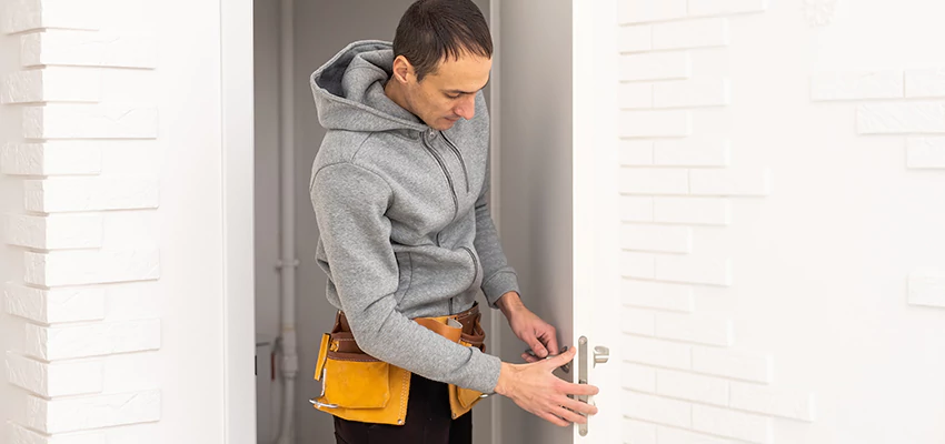 Nighttime Locksmith Near Me in Fruitridge Pocket, CA